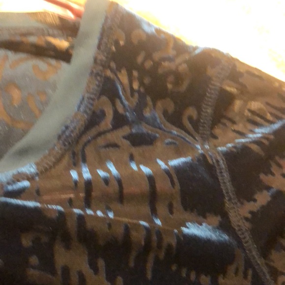 VERA WANG jaquard Blue velvet cut out top - Picture 6 of 8